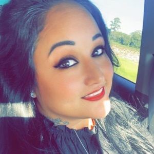 Meet your Posher, Victoria